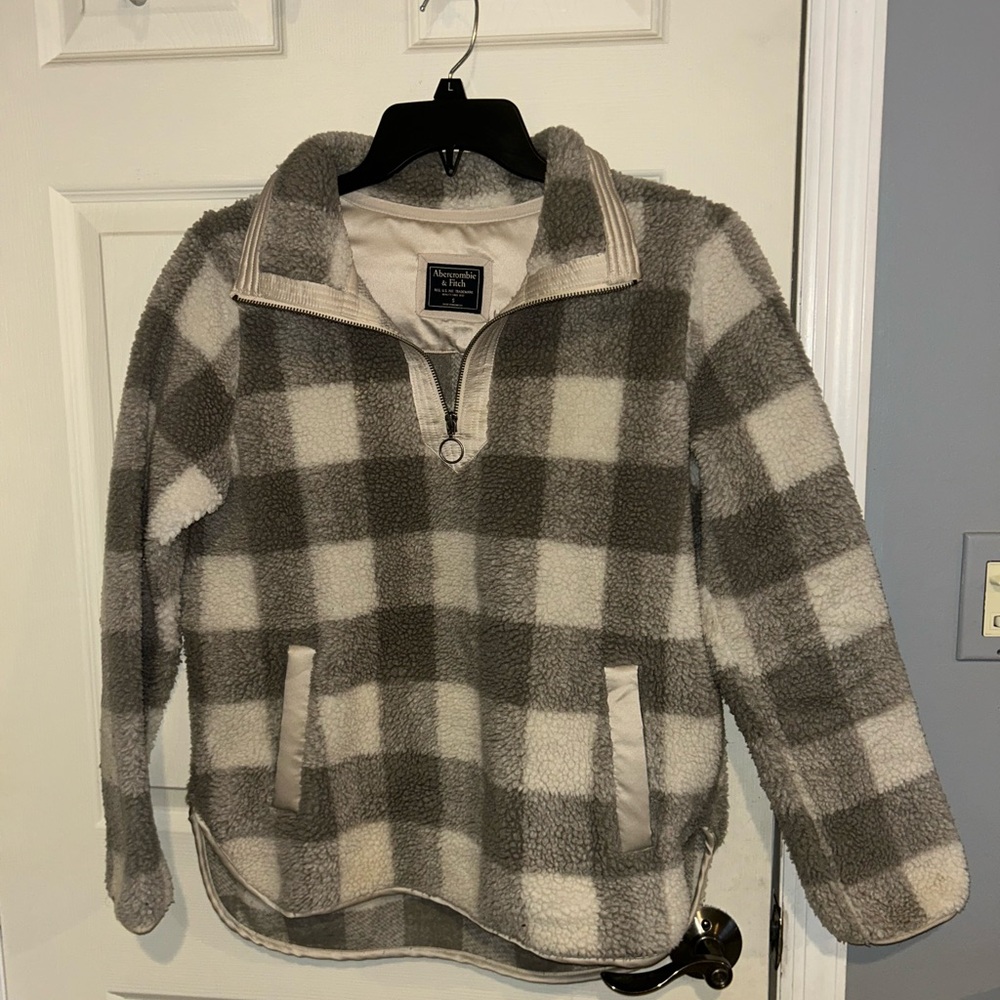 Abercrombie & Fitch Cream and Gray Sherpa Half-Zip Pullover
